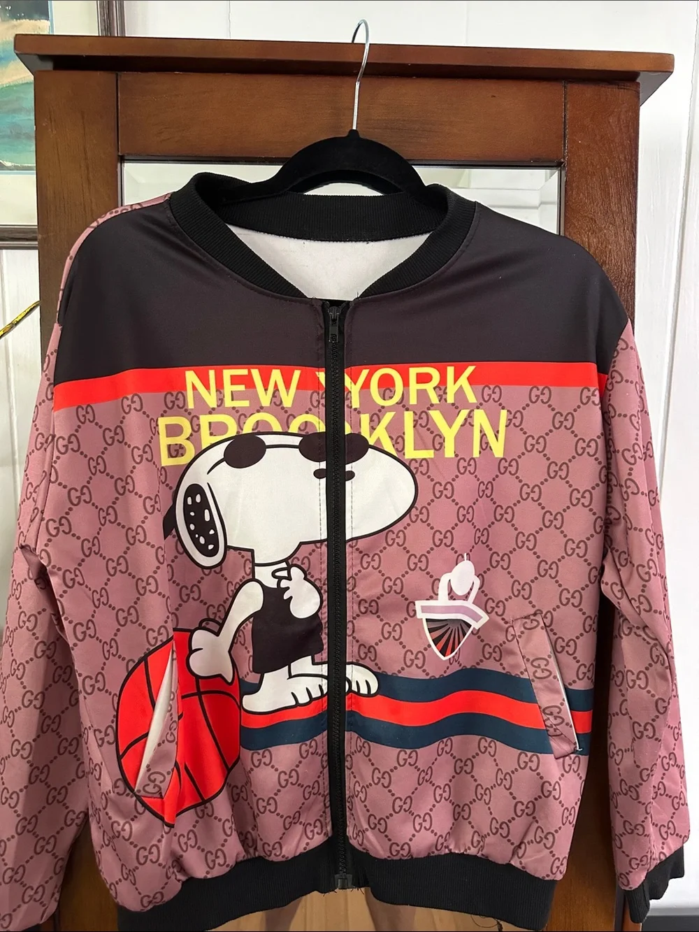 Super cool No Label Kids Pink Graphic Zip-Up Jacket with Snoopy Basketball Print